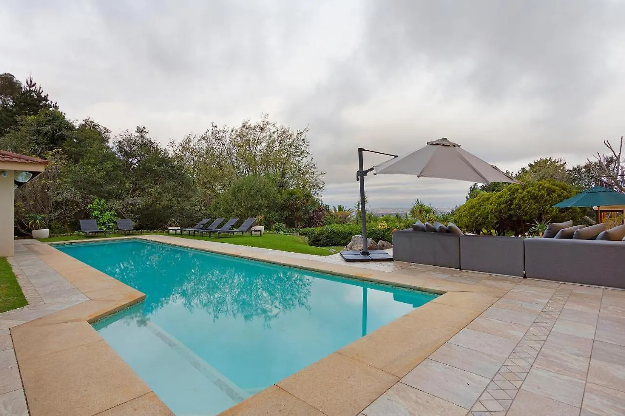 Two Luxury Villas - 9-Bed - Lyonesse & Lyons Den Cape Town