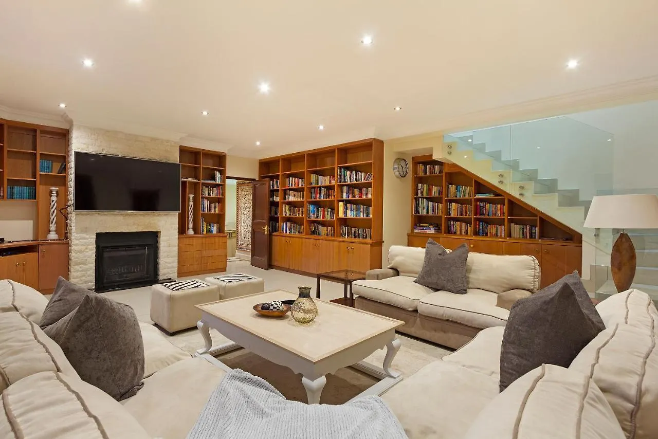Two Luxury Villas - 9-Bed - Lyonesse & Lyons Den Cape Town South Africa